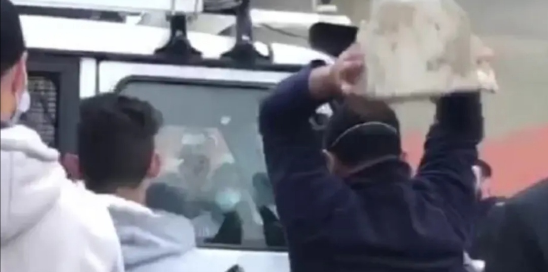 بعد إشكال شقرا… الخارجية اللبنانية: نأسف للحادث الذي حصل مع الكتيبة الإيرلندية… لا نقبل باي شكل من الاشكال التعدي على قوات اليونيفيل