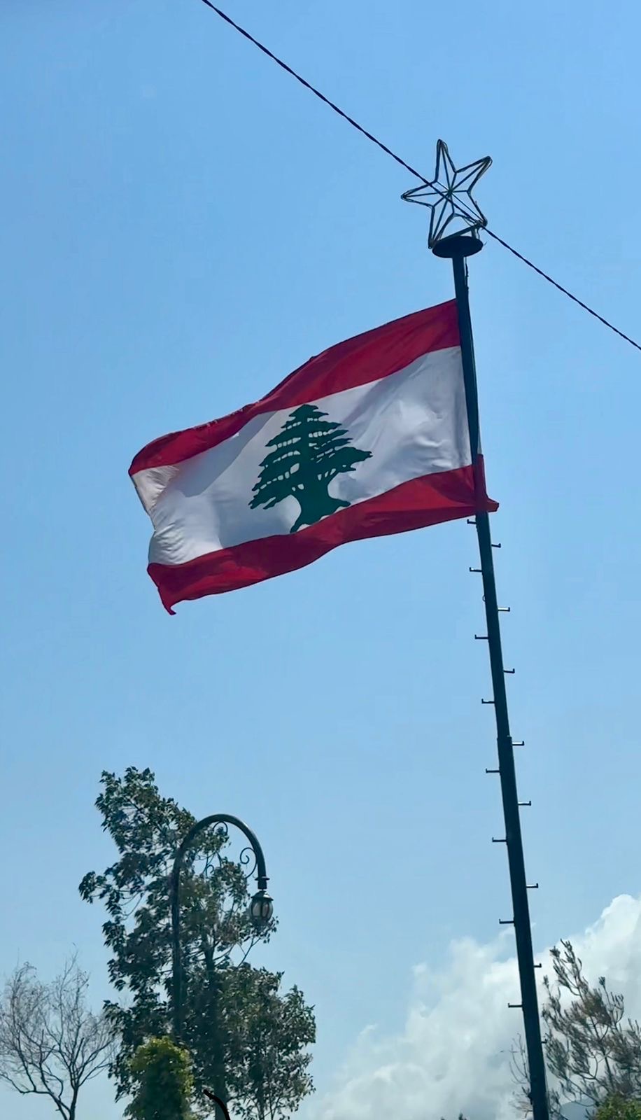 لُبنانُ وطنٌ يتعبُ ولا ينكسِر ..